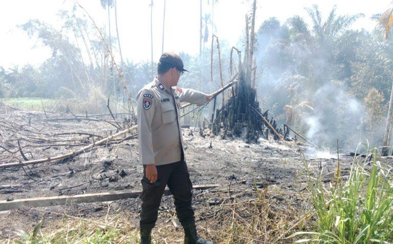 Diduga Korsleting Listrik, Satu Rumah di Raya Kahean Hangus Terbakar