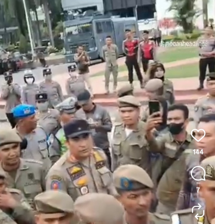 PC SEMMI dan LNMD Demo Kantor Walikota Medan