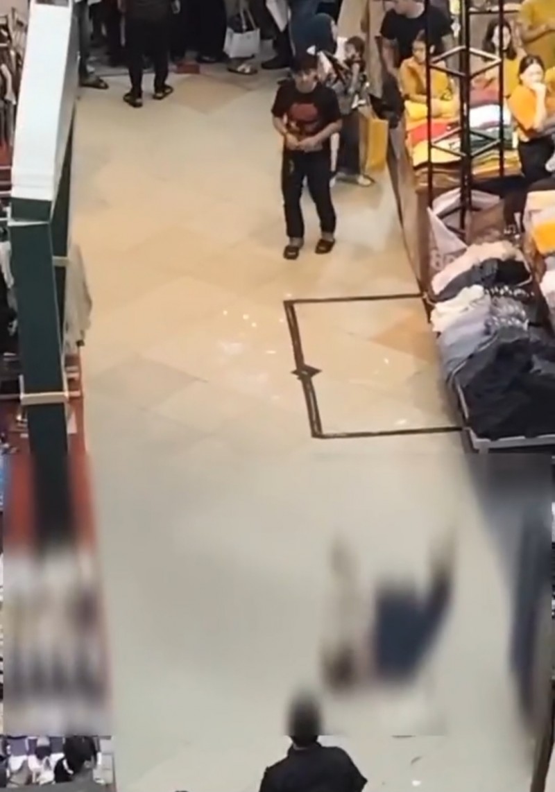 Ngeri...., Pengunjung Lompat dari Lantai 4 di Plaza Medan Fair