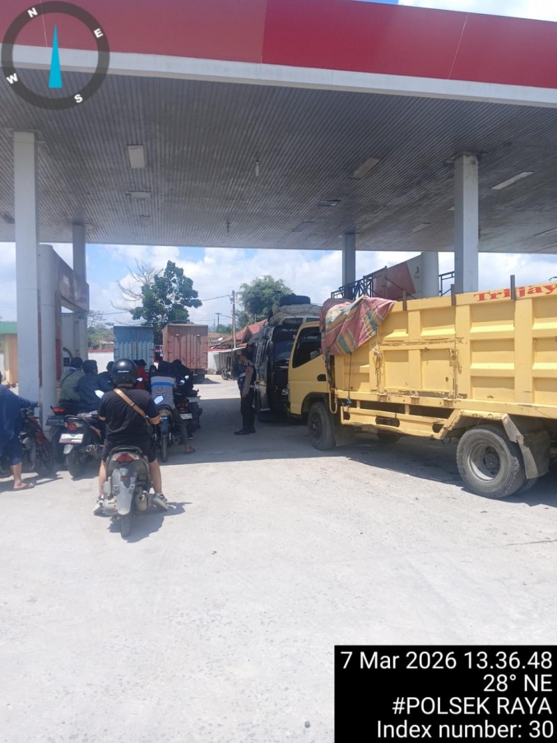 Kaolsek Bangun Amankan SPBU, Imbau Warga Tetap Tenang dan Tidak Panic Buying