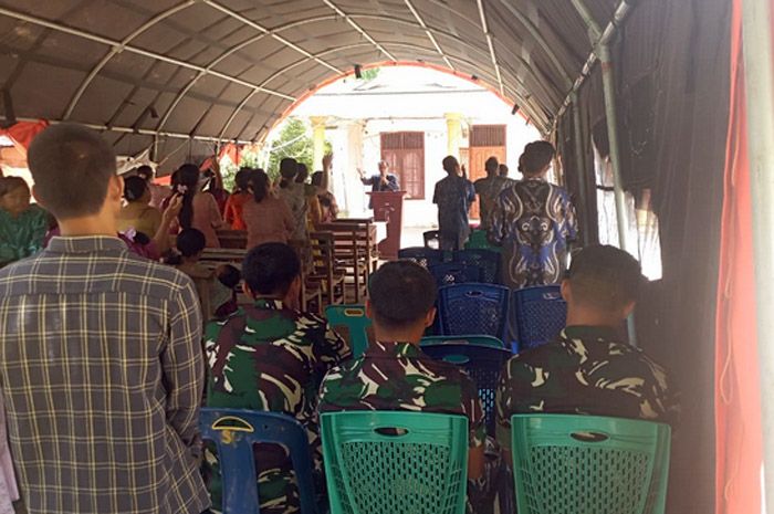 Ditengah Kesibukannya, Satgas TMMD Laksanakan Ibadah Minggu di Batu Rosak Kecamatan Angkola Sangkunur
