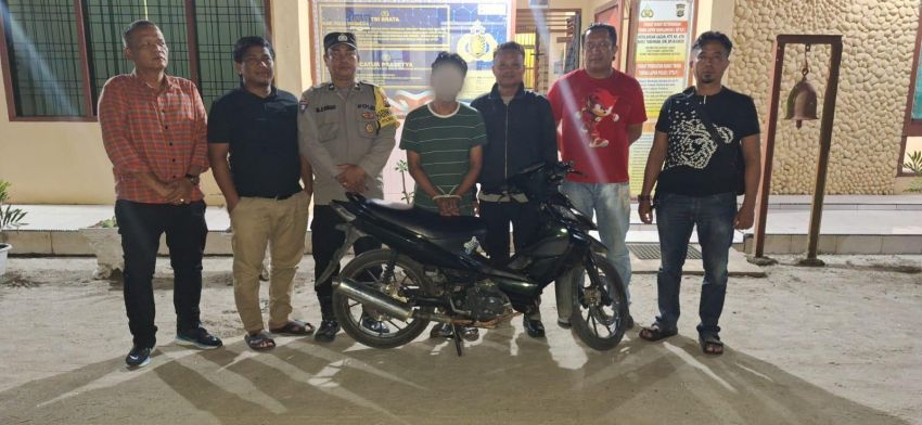Motor Bengkel Digadaikan Tetangga, Akhirnya di "Jeput" Polisi di Depan Rumah