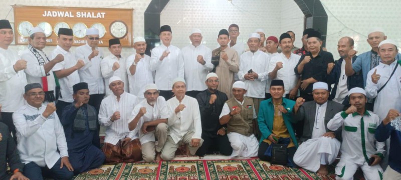 Musa Rajeckshah Ajak Umat Islam Makmurkan Masjid dan Pertahankan Masjid Al Ikhlas dari Upaya Pemindahan