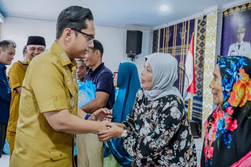 Pemko Medan Apresiasi Pembagian 2.000 Paket Sembako, Rico Waas Tekankan Pentingnya Solidaritas Sosial