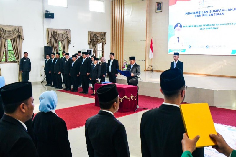 Lom Lom Suwondo Lantik 120 ASN