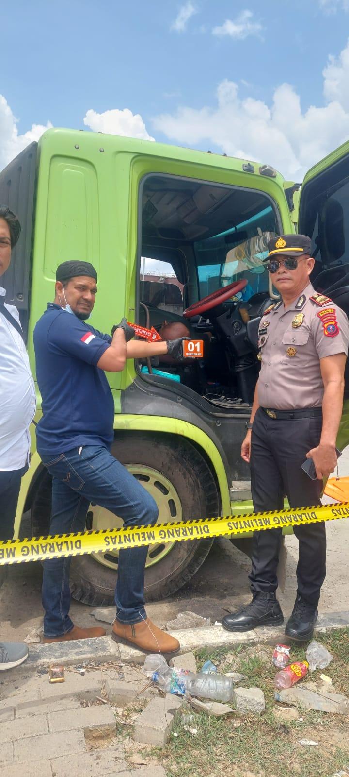 Mayat Dalam Truk Gegerkan Warga