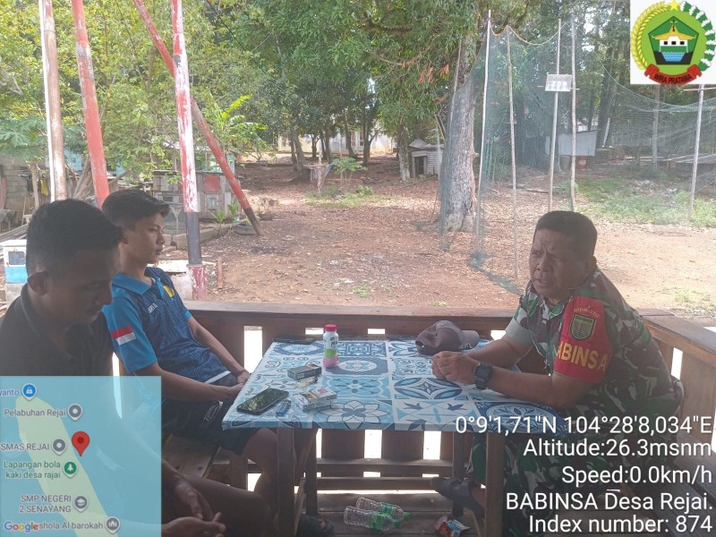 Babinsa Rejai Motivasi Warga dalam Menjaga Kebersihan dan Kesehatan Lingkungan, Cegah Penyakit dan Banjir