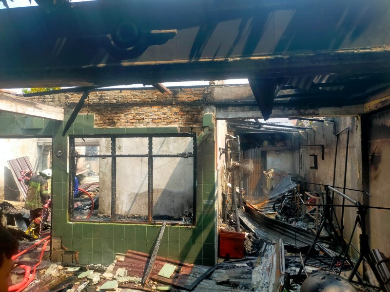Rumah di Jalan Cangkir Terbakar, Satu Warga Luka Bakar