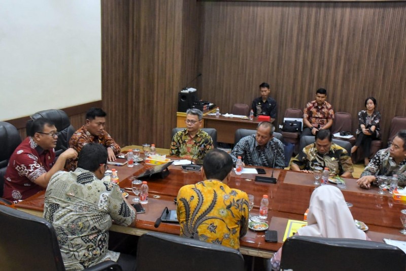 Bahas PAD dan DBH, Bupati Deli Serdang Perkuat Sinergi dengan KPP Pratama Lubuk Pakam