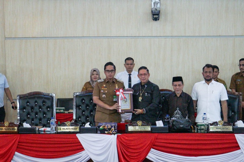 Wali Kota Medan Terima Rekomendasi DPRD Atas LKPJ TA 2025*