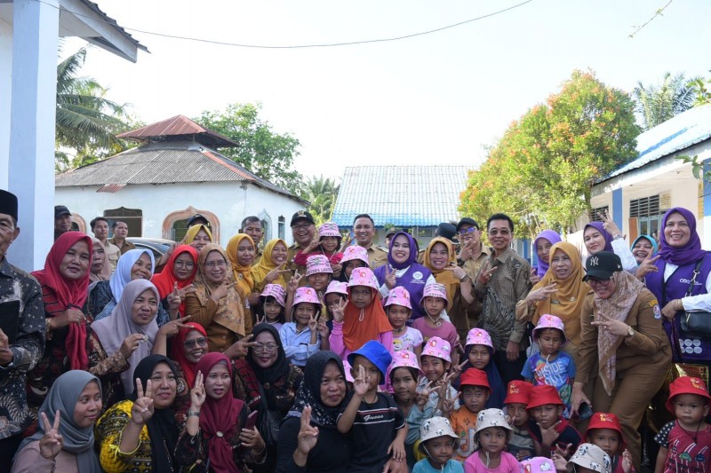 Massa BEM Nusantara Geruduk DPRD SU Berteriak Lantang Panggil Ketua Dewan Erni Ariyanti Sitorus Tuntut Kasus Aktivis Kontras