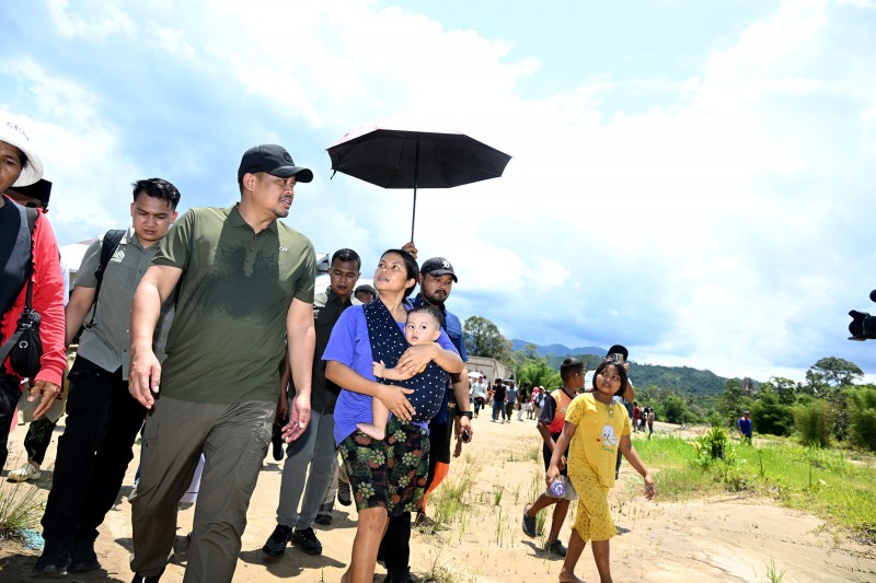 Bobby Nasution Tinjau Sempadan Sungai Sibuluan, Pastikan Rekonstruksi Tanggul dan Hunian Warga Dipercepat