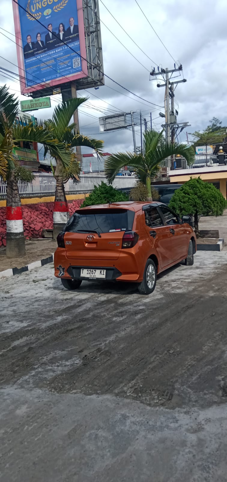 Kabid Humas Poldasu  Selamatkan Mobil Warga Mau ditarik Paksa Debt Collector di Tangah Jalan