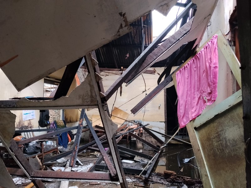 Tiga Rumah Semi Permanen di Medan Perjuangan Terbakar
