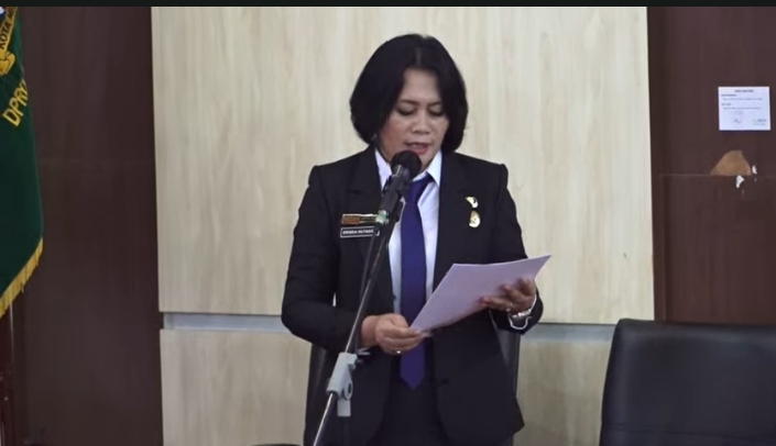 Erisda Hutasoit :  Pergantian Pimpinan DPRD Sesuai Aturan