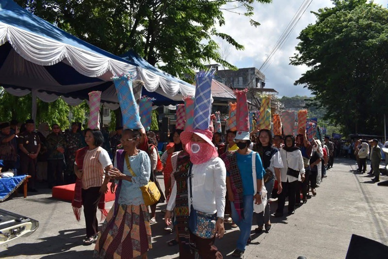 Umat Kristiani Turut Ramaikan Pawai Ta&rsquo;aruf MTQ ke-53 Kota Sibolga