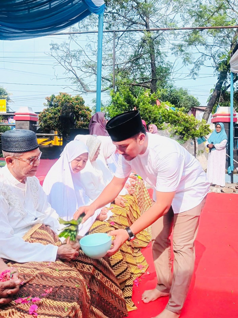 Tujuh Warga Sampali Dilepas Lewat Tepung Tawar, Harap Raih Haji Mabrur