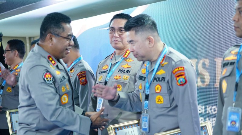Kombes Pol Ferry Walintukan Bawa Humas Polda Sumut Raih Dua Penghargaan dari Divisi Humas Polri