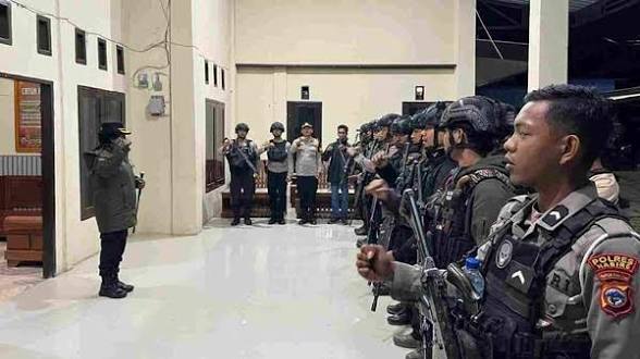 Dogiyai Papua "Panas", Massa Bunuh Polisi, 2 Korban Ditembak dan Dibacok