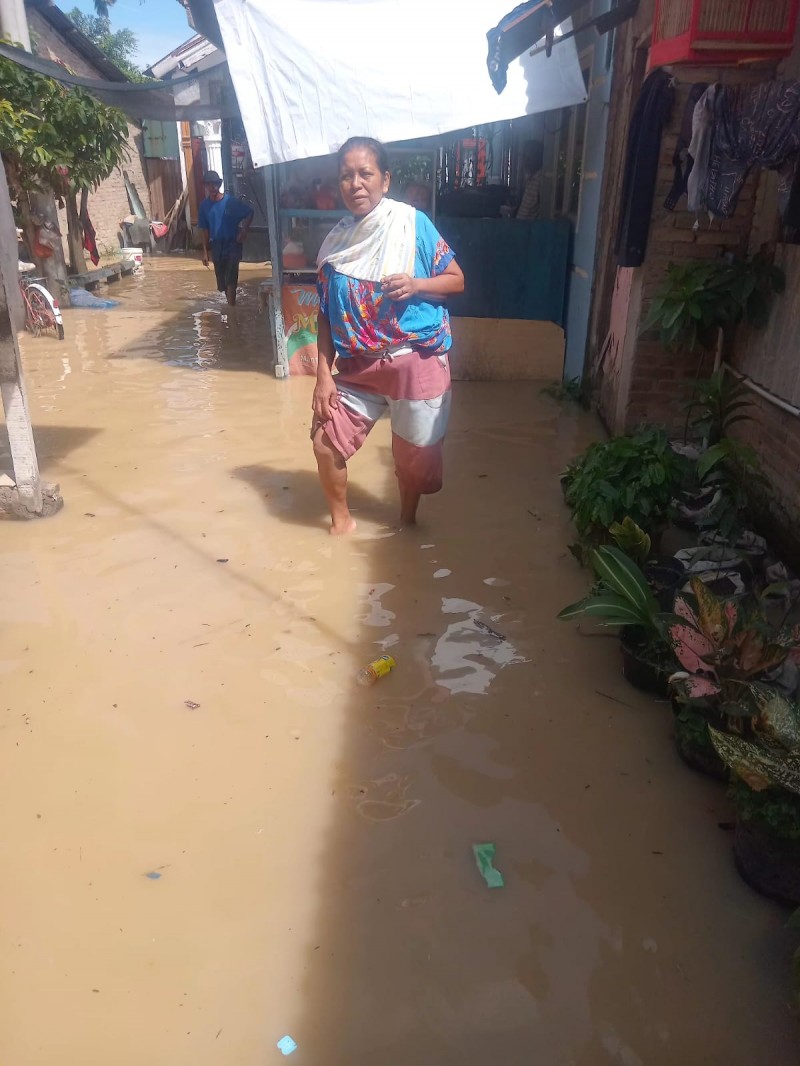Tanggul Jebol, Ratusan Rumah Terendam Banjir