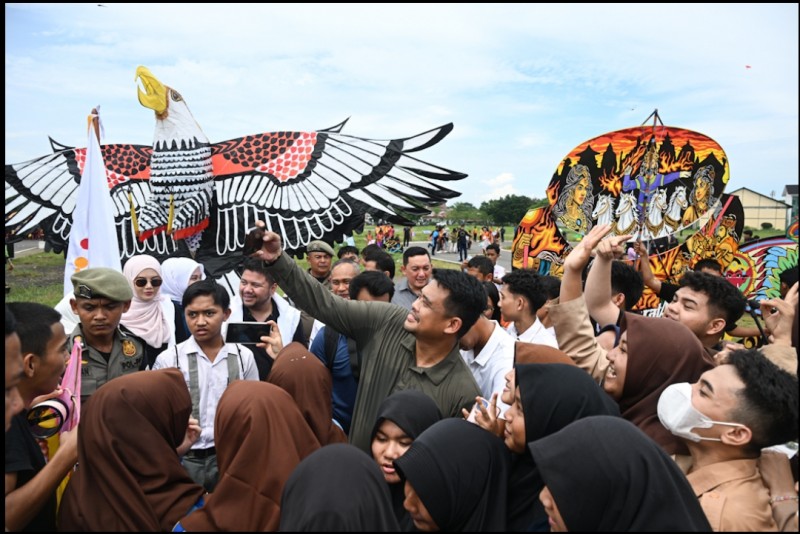 Festival Layang-Layang Piala Gubernur Dibuka, Bobby Nasution Ingin Jadi Daya Tarik Wisata Sumut