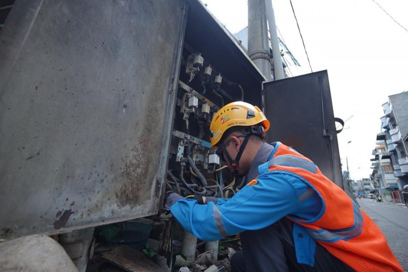 PLN Sumut Berhasil Pulihkan Sistem Kelistrikan, 4,8 Juta Pelanggan Kembali Menyala