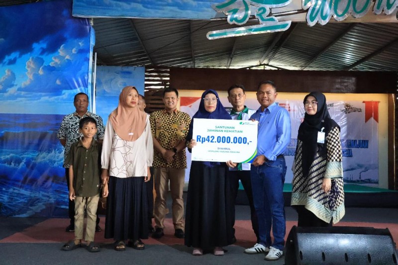 Bupati dan Wabup Sergai Ajak Buruh Perkuat Sinergi pada Peringatan May Day 2026