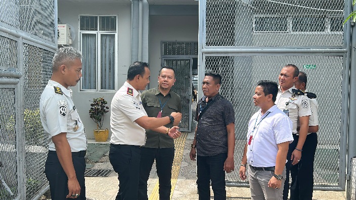 Perkuat Kepedulian Lingkungan, Lapas Kelas I Medan Terima Kunjungan Survey Pengelolaan dan Bank Sampah