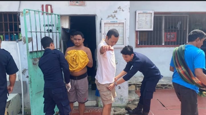 Usai Apel, Kalapas Lhokseumawe Ajak Kepala BNN dan Kapolres Razia Kamar Napi