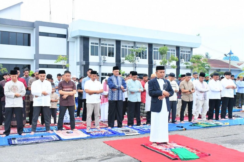 Kodaeral I Belawan Sholat Ied dan Sembelih Qurban Bersama Warga Belawan