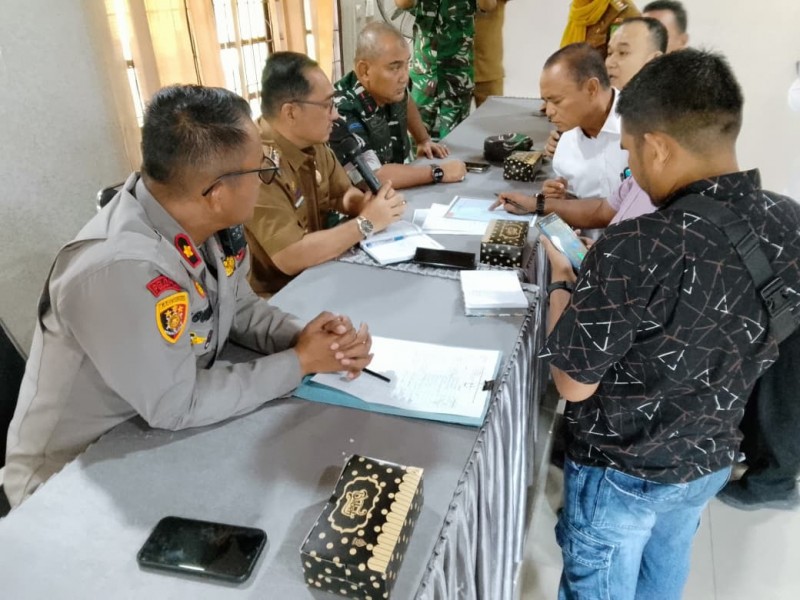 Camat Medan Polonia Fasilitasi Mediasi Persoalan Penutupan Tembok Viral di Jalan Pekong
