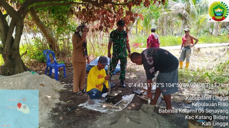 Babinsa Desa Pulau Medang Sambangi Pelaku UMKM Batako, Sampaikan Pesan Kamtibmas Demi Kemajuan Ekonomi Desa