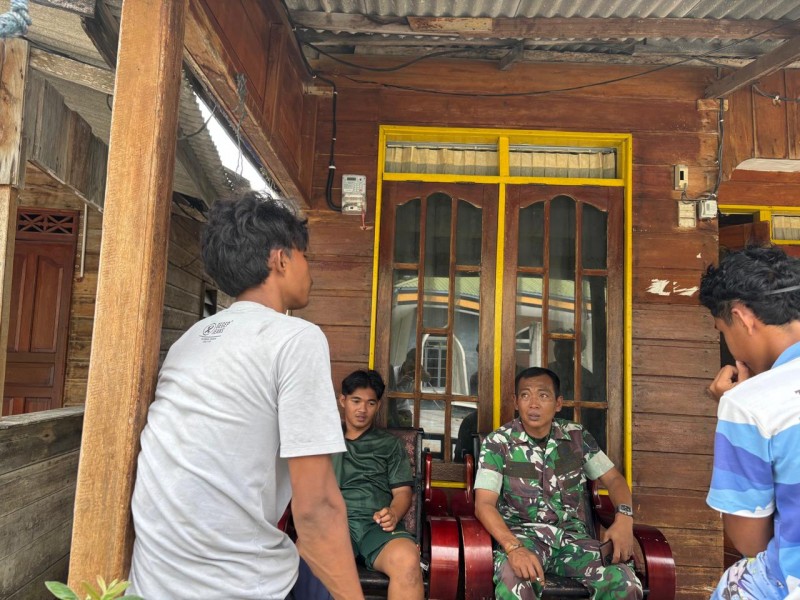 Babinsa Katang Bidare Edukasi Remaja Bahaya Narkoba dan Dampak Negatif Media Sosial