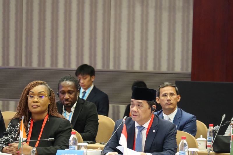 Pengentas Kemiskinan, Pemerintah Indonesia Belajar dari China