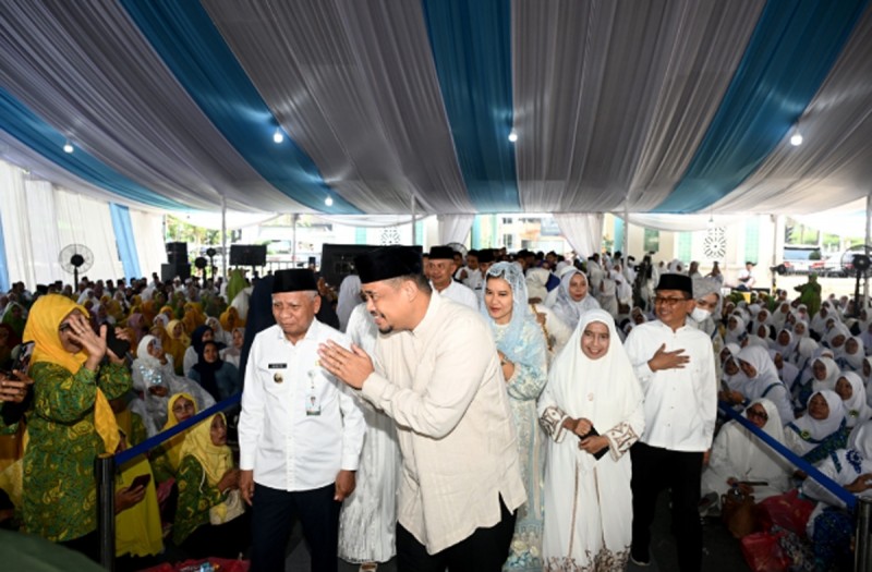 Pengajian Akbar Pemprov, Bobby Nasution Doakan Sumut Bebas Bencana dan Narkoba