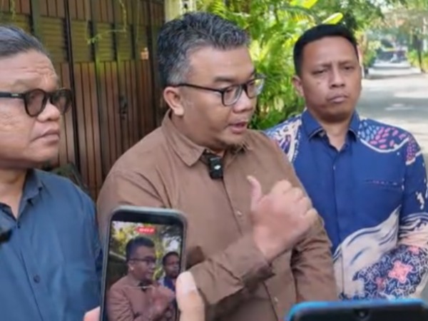 Jokowi Diminta Jadi Saksi Mahkota Kasus Satelit 123 BT di Kemhan