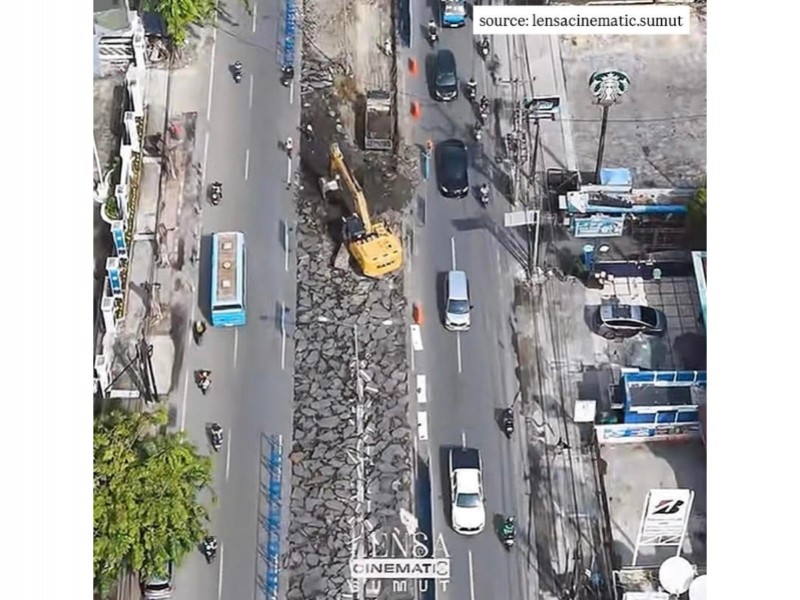 Halte Bus Listrik di Jalan Gatot Subroto: Solusi Transportasi atau Sumber Kemacetan Baru?