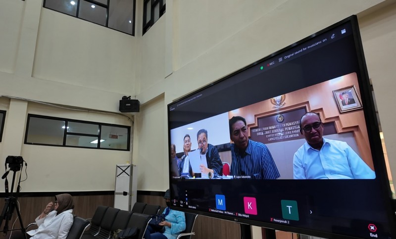 Saksi Sidang Kasus Satelit Orbit 123 BT Emosional: Demi Allah, Leonardi Gak Layak Dihukum