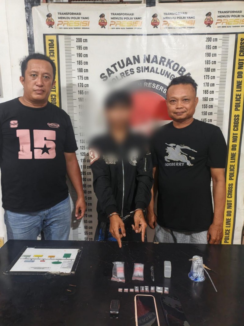 Polsek Gunung Malela Gerak Cepat Bekuk Pelaku Pengedar Sabu di Pinggir Sungai Bukit Maraja