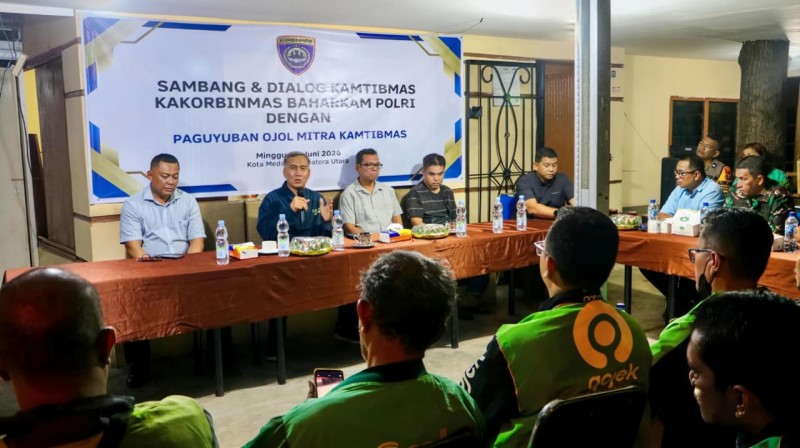 Baharkam 'Ngopi Kamtibmas' Bersama Warga Medan