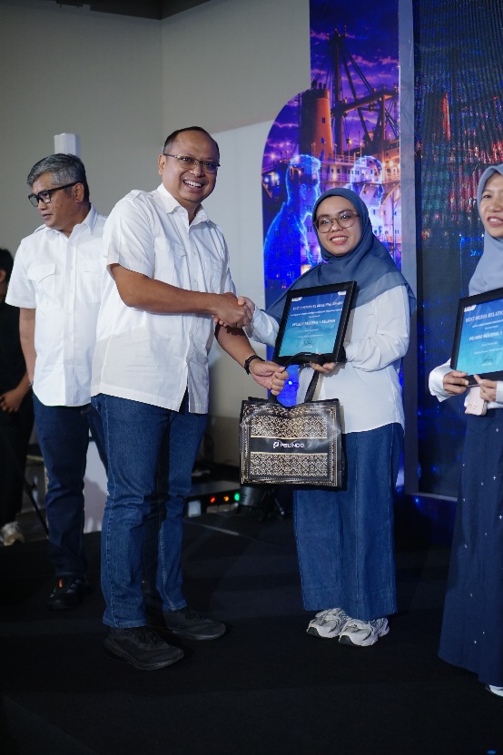 Pelindo Regional 1 Cabang Belawan Raih Best  Corporate Branding Award pada Forum Humas Regional