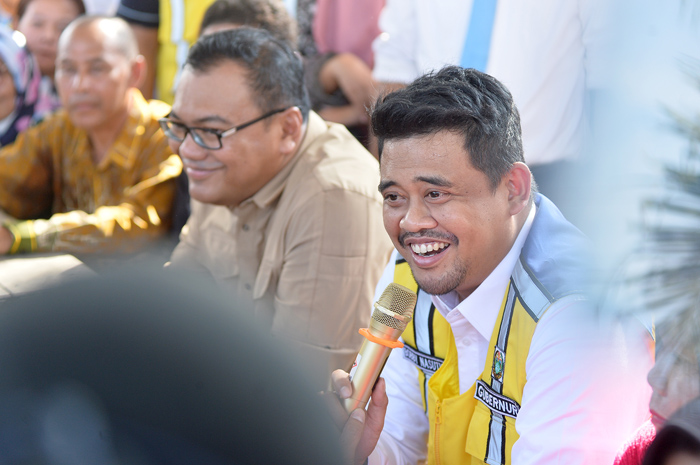 Bobby Nasution Tinjau Jalan Rusak di Galang, Pastikan Perbaikan Segera Dimulai dan Galian C Ilegal Ditutup