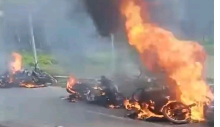 Bentrok di Sipispis Mencekam, 27 Motor Dibakar, 4 Terluka