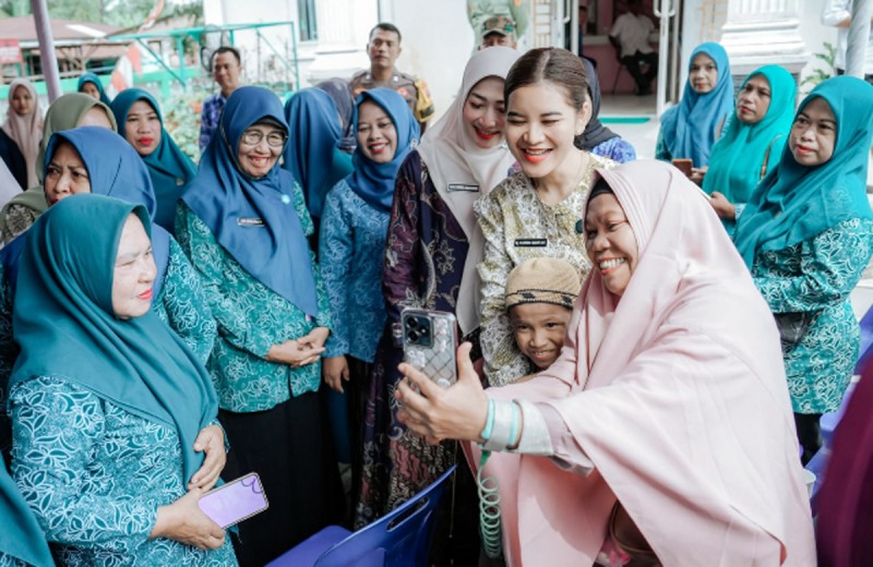 Kahiyang Ayu Apresiasi Program AKU HATINYA PKK di Tebingtinggi