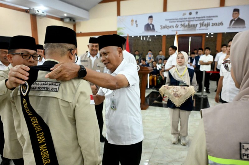 Sambut Kepulangan Kloter 2 Haji Sumut, Wagub Surya Apresiasi Petugas dan Harapkan Jemaah Jadi Teladan di Masyarakat