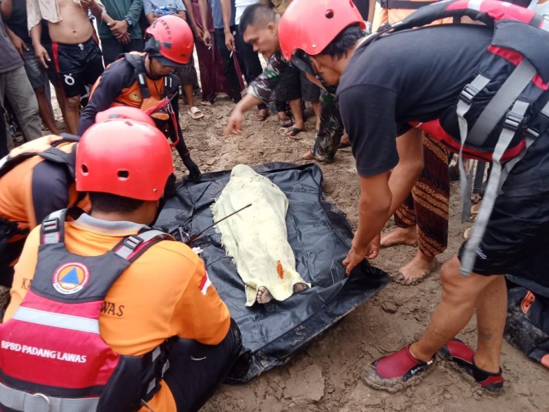 Dua Korban Hanyut di Sungai Barumun Ditemukan Tewas