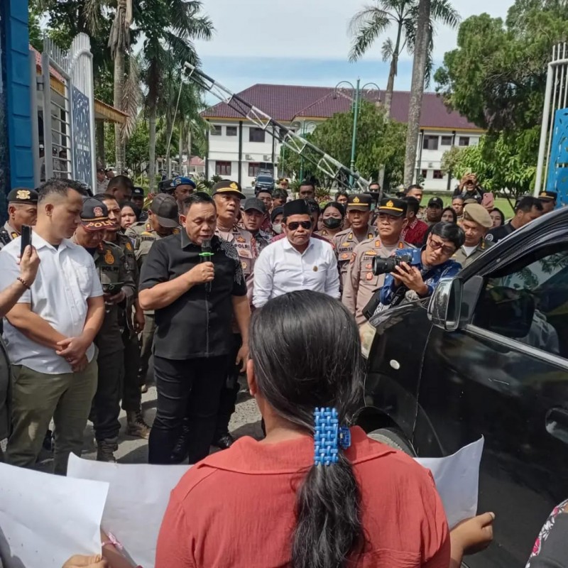 Muhammad Dahnil Ginting Terima Aspirasi Massa Aksi Damai Terkait Dugaan Pelanggaran Pilkades Bangun Purba di DPRD Deli Serdang