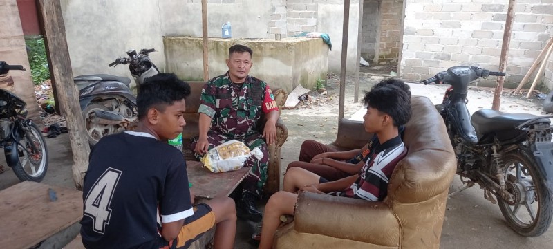 Generasi Tangguh, Bangsa Kuat : Babinsa Mamut Galang Penerus Bangsa Berkarakter