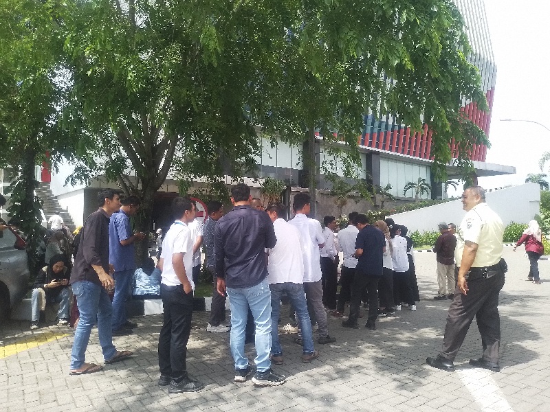 Gempa.., Ribuan Warga Medan Panik