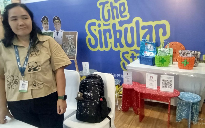 Stan DLHK Sumut Ajak Pengunjung Ubah Sampah Jadi Rupiah